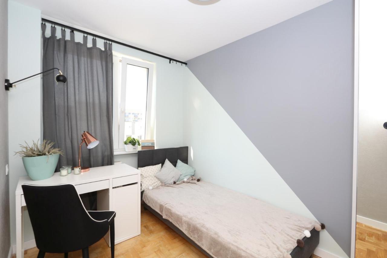 Romaszewskiego Zoliborz Bedroom Pokoj Metro Warschau Exterior foto