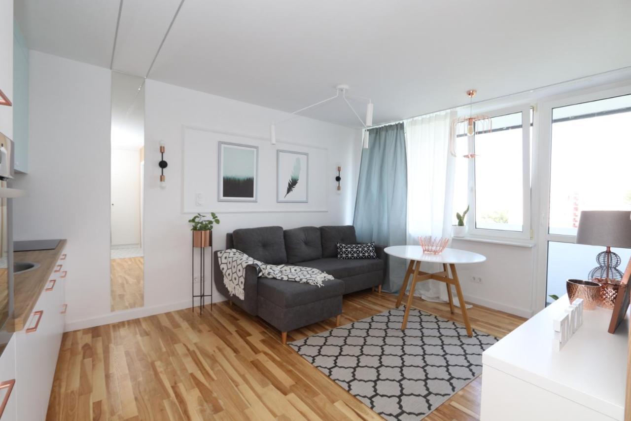 Romaszewskiego Zoliborz Bedroom Pokoj Metro Warschau Exterior foto